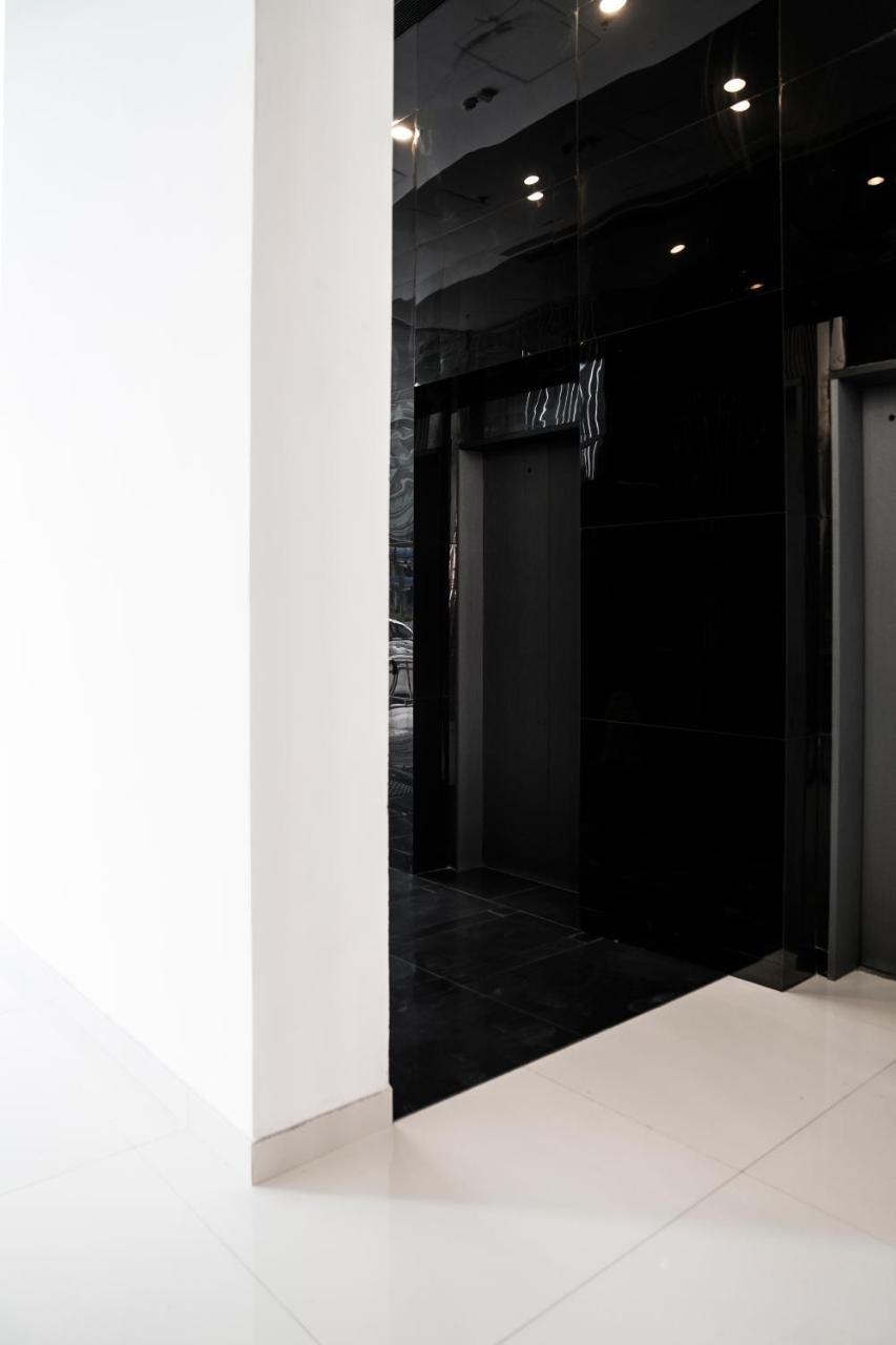 Iw Hotel Хонконг Екстериор снимка